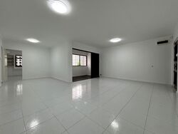 Blk 122 Rivervale Bank (Sengkang), HDB 5 Rooms #558237061